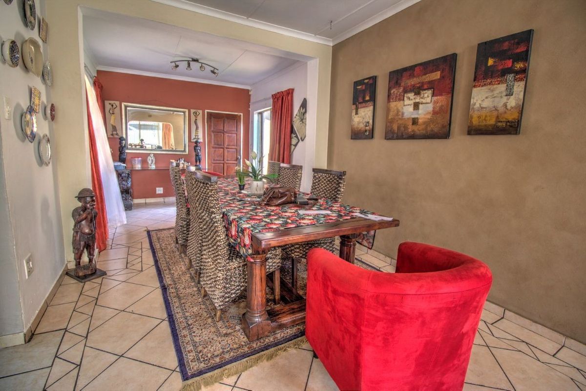House For Sale in Birch Acres, Kempton Park - Photo 3