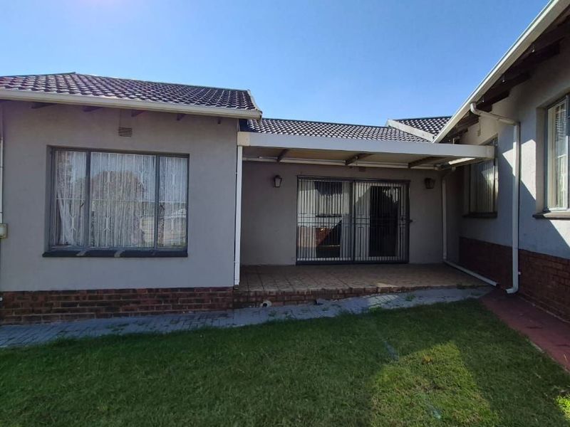 House For Sale in Norkem Park, Kempton Park - Photo 5