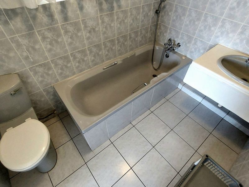 Lovely Apartment for sale, Manaba, Margate, KZN - Photo 9