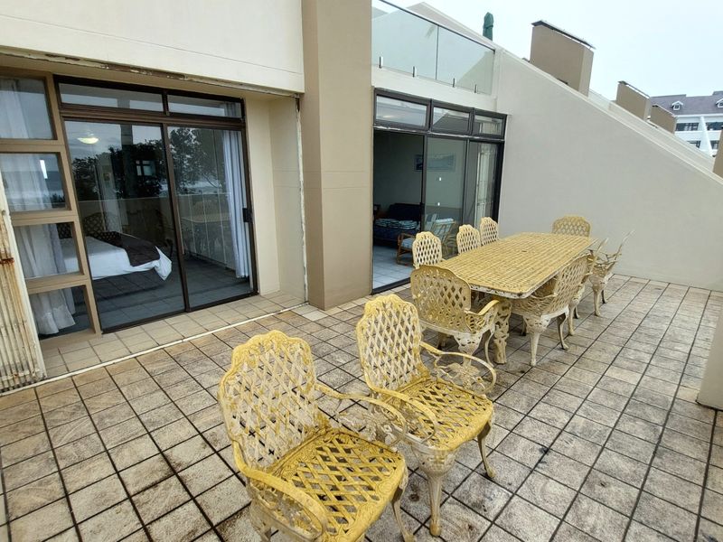 Lovely Apartment for sale, Manaba, Margate, KZN - Photo 2