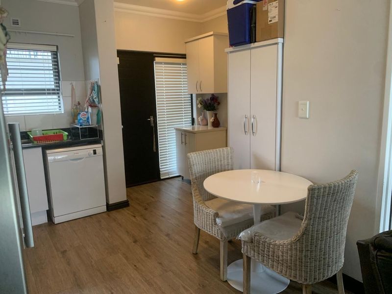 Ground Floor Apartment For Sale in sought after Buh Rein Retirement Village, Kraaifontein - Photo 8