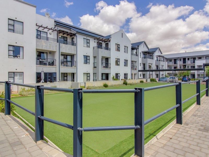 Ground Floor Apartment For Sale in sought after Buh Rein Retirement Village, Kraaifontein - Photo 4