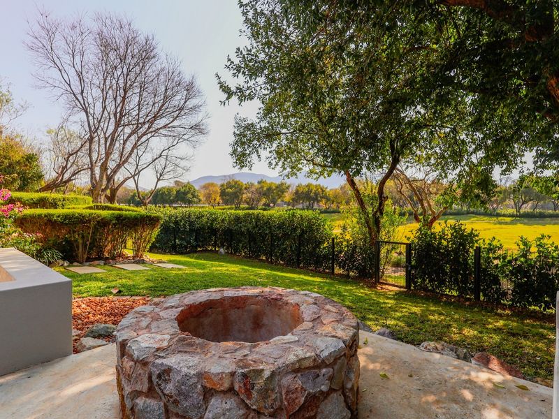 North-Facing Gem, filled with natural light, charm and elegance! - Photo 2