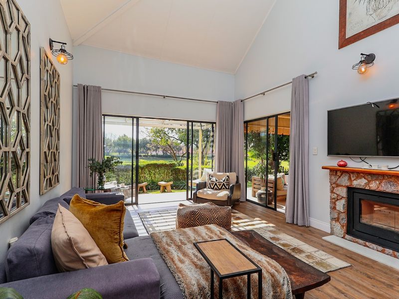 North-Facing Gem, filled with natural light, charm and elegance! - Photo 7