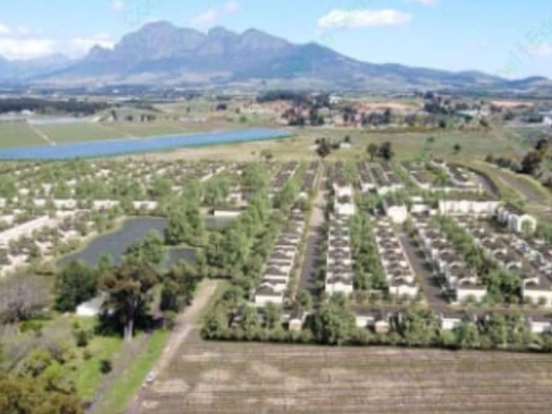 Development land zoned for 667 houses For Sale in Paarl - Photo 2