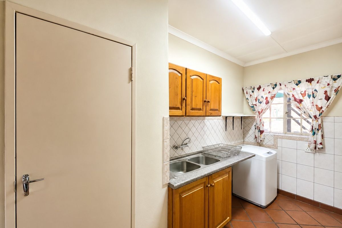 House For Sale in Montana Park, Pretoria - Photo 4