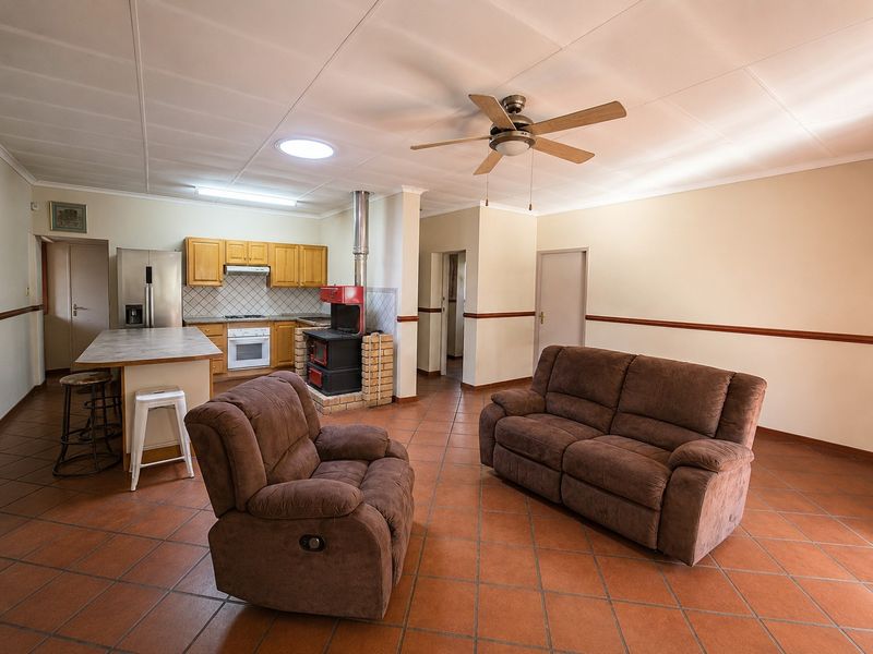 House For Sale in Montana Park, Pretoria - Photo 7