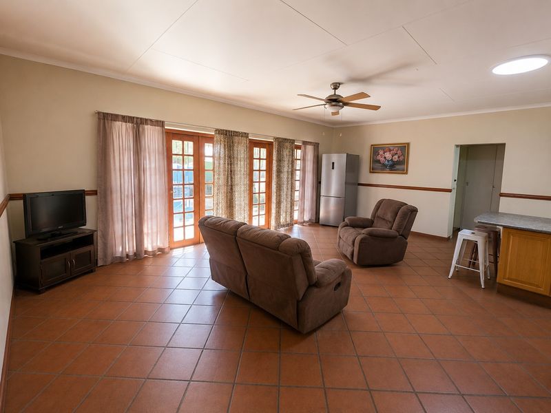 House For Sale in Montana Park, Pretoria - Photo 6