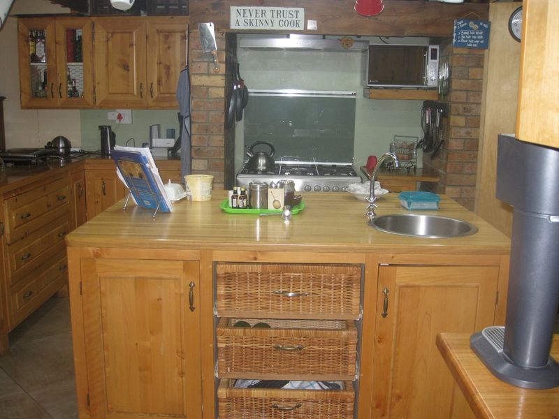 LIFESTYLE PROPERTY FOR SALE - HOGSBACK - Photo 8