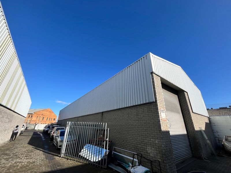 205m2 Warehouse, Office TO LET | Gemini Street | Brackenfell - Photo 1