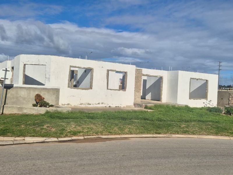 House For Sale in Mossel Bay Rural, Mossel Bay - Photo 2
