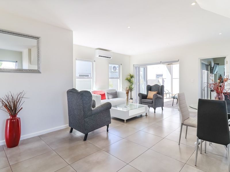 Townhouse For Sale in Mountain Crest Private Estate, Paarl - Photo 6