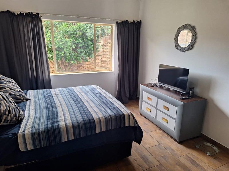 House To Rent in Waverley, Pretoria - Photo 4