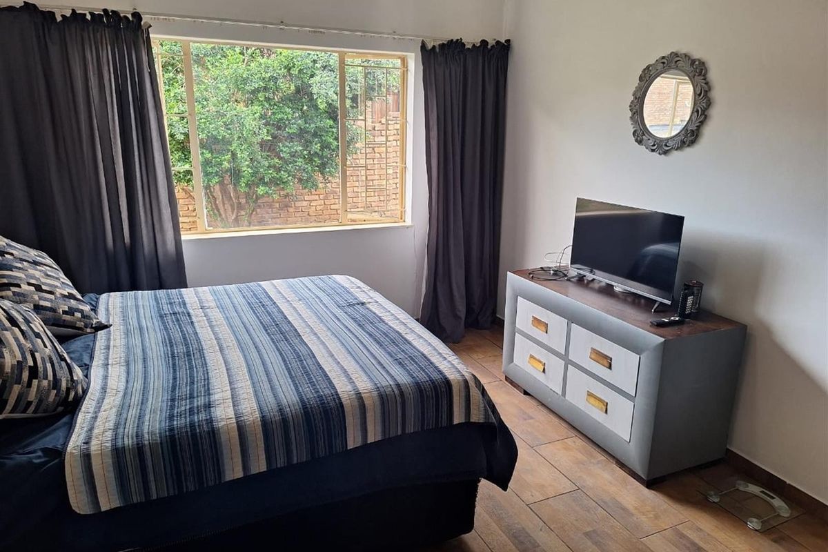 House To Rent in Waverley, Pretoria - Photo 4