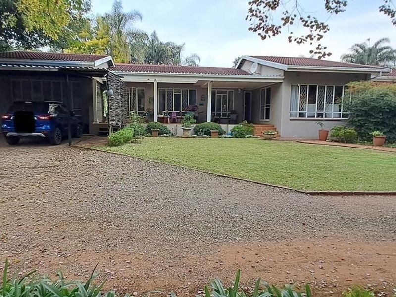 House For Sale in Lynnwood Glen, Pretoria - Photo 1