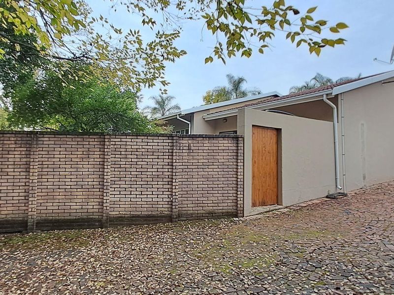 House For Sale in Lynnwood Glen, Pretoria - Photo 4