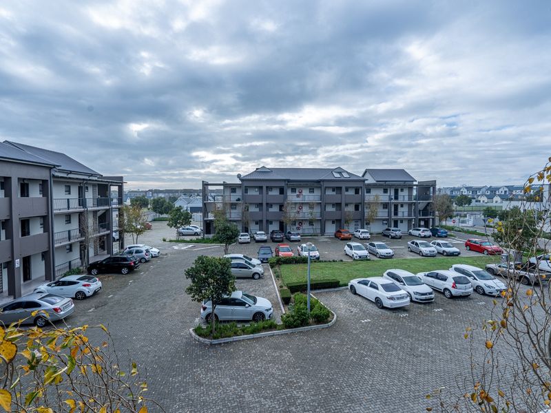 Apartment For Sale in Buh Rein Estate, Kraaifontein - Photo 1