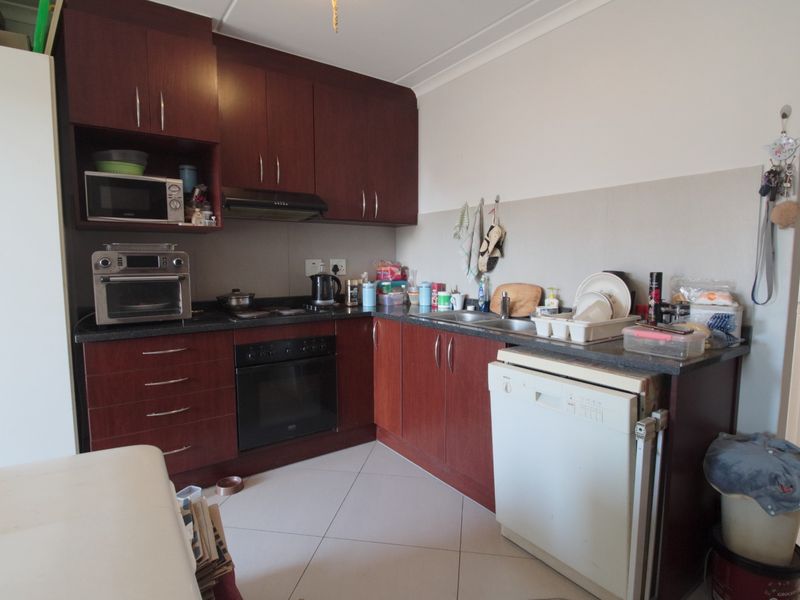 Apartment For Sale in Buh Rein Estate, Kraaifontein - Photo 8