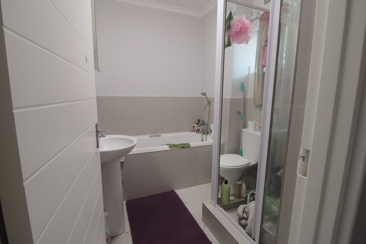 Apartment For Sale in Buh Rein Estate, Kraaifontein - Photo 4