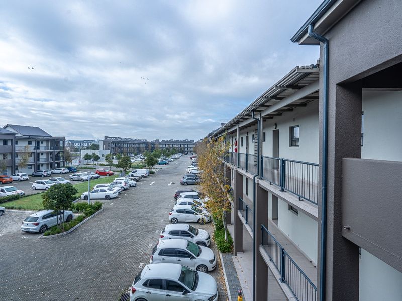 Apartment For Sale in Buh Rein Estate, Kraaifontein - Photo 2
