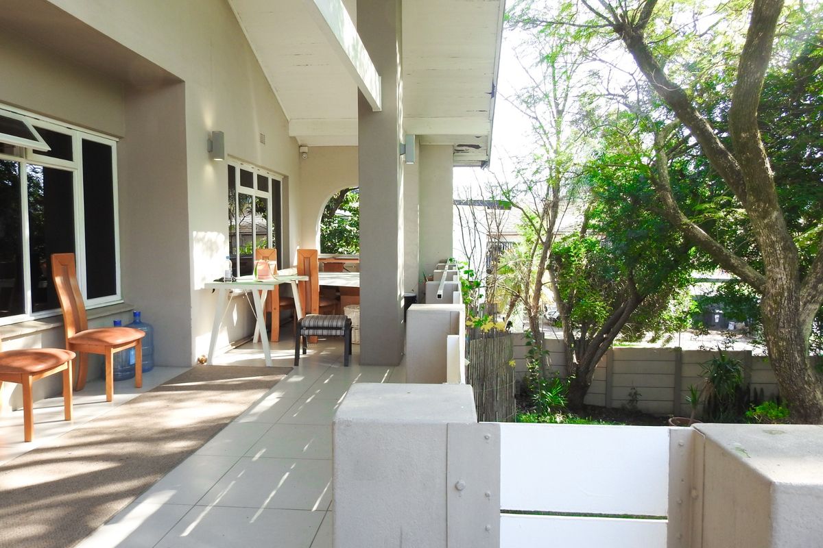 6 bedroom Gem For Sale in Denneburg, Paarl - Photo 5
