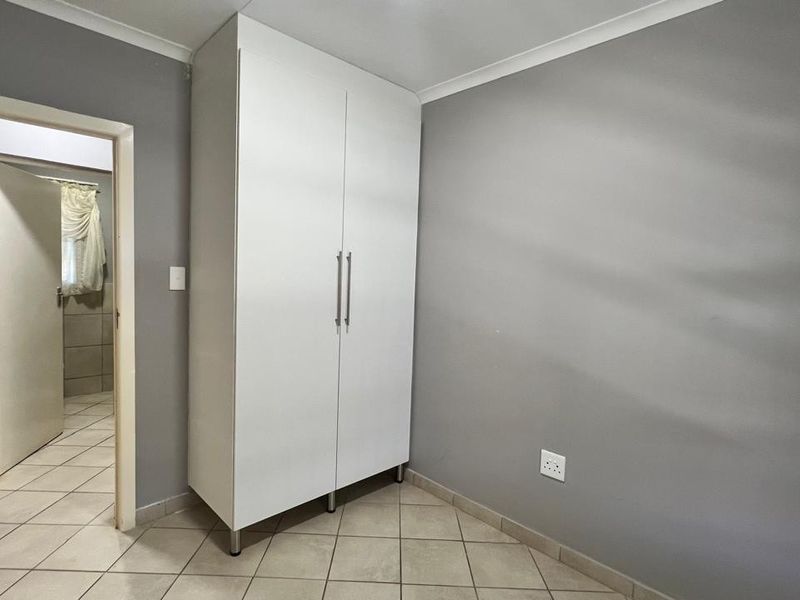 3 Bedroom House to Rent in Southern Gateway - Photo 2