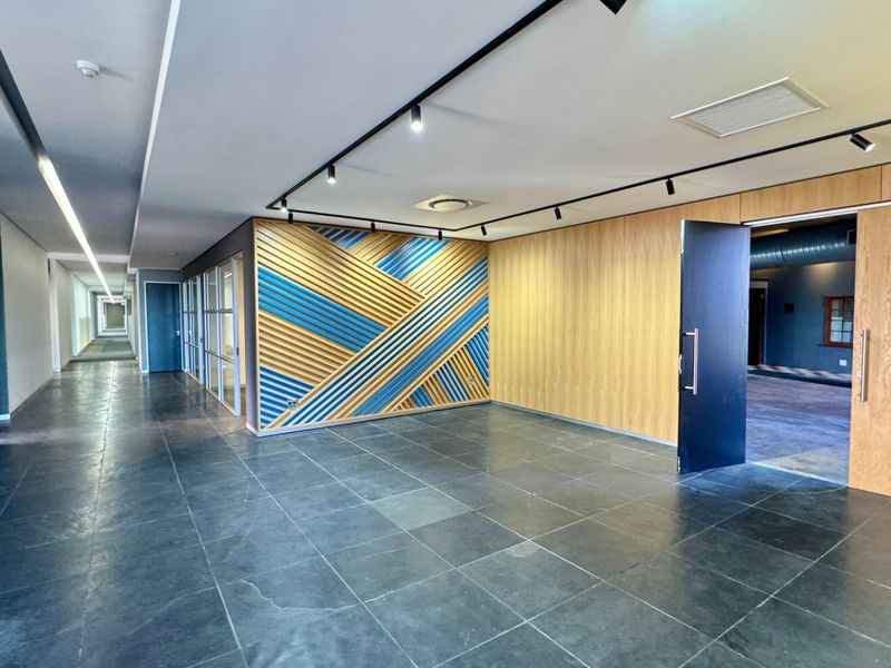 Prime Located 3,200m2 Office Space To Let in Northgate Park, Paarden Eiland | Cape Town - Photo 9