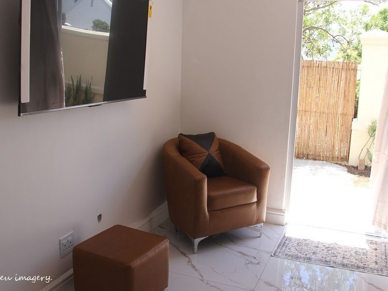 Fully Furnished 2-Bedroom Duplex to Rent | Century City - Photo 6