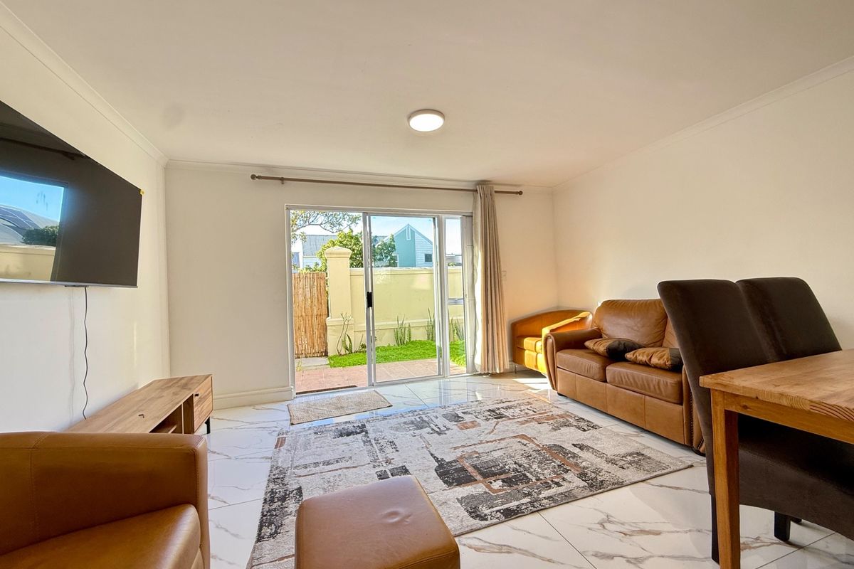 Fully Furnished 2-Bedroom Duplex in Ascot Knights - Photo 3