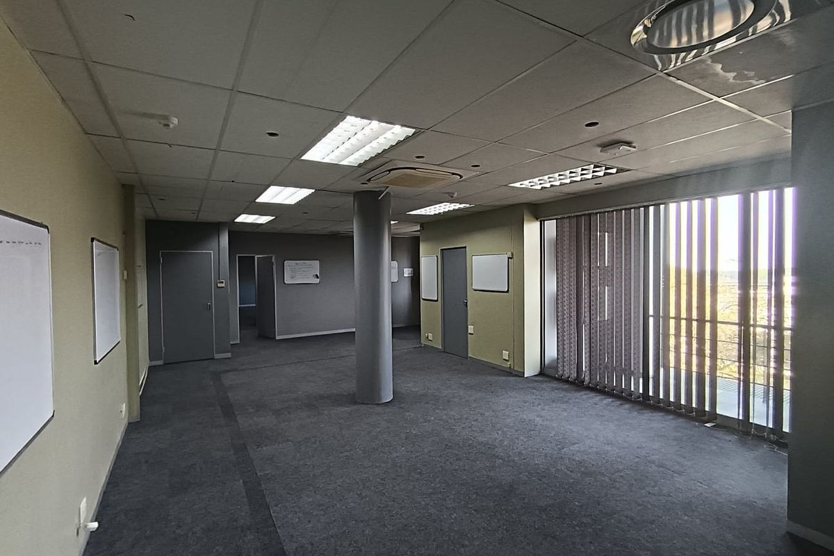Office To Rent in Umhlanga, KwaZulu Natal - Photo 2