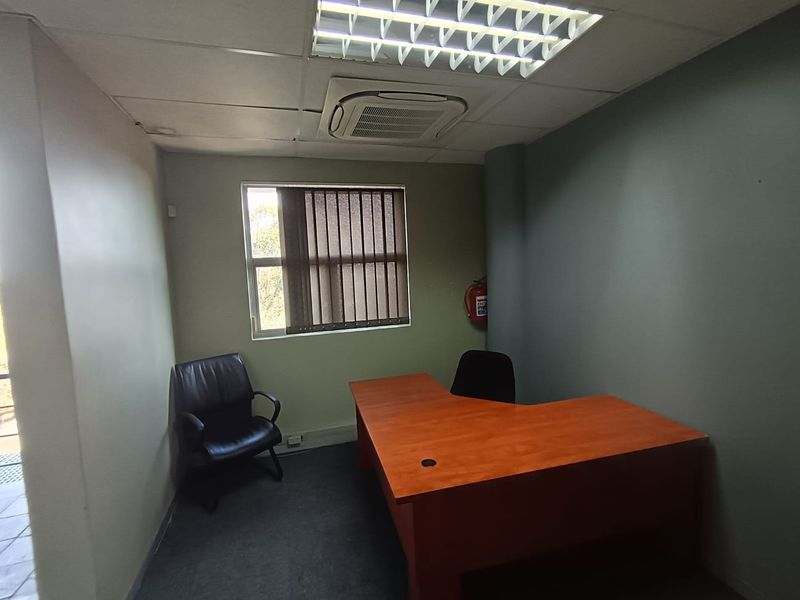 Office To Rent in Umhlanga, KwaZulu Natal - Photo 5
