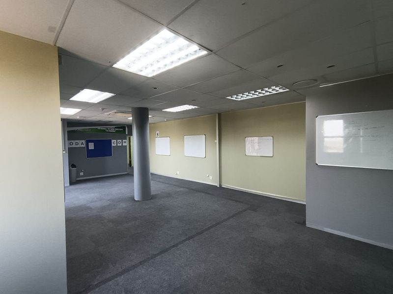 Office To Rent in Umhlanga, KwaZulu Natal - Photo 3