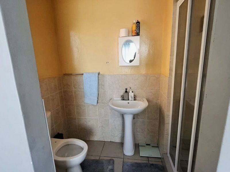 Apartment To Rent in Midrand - Photo 10