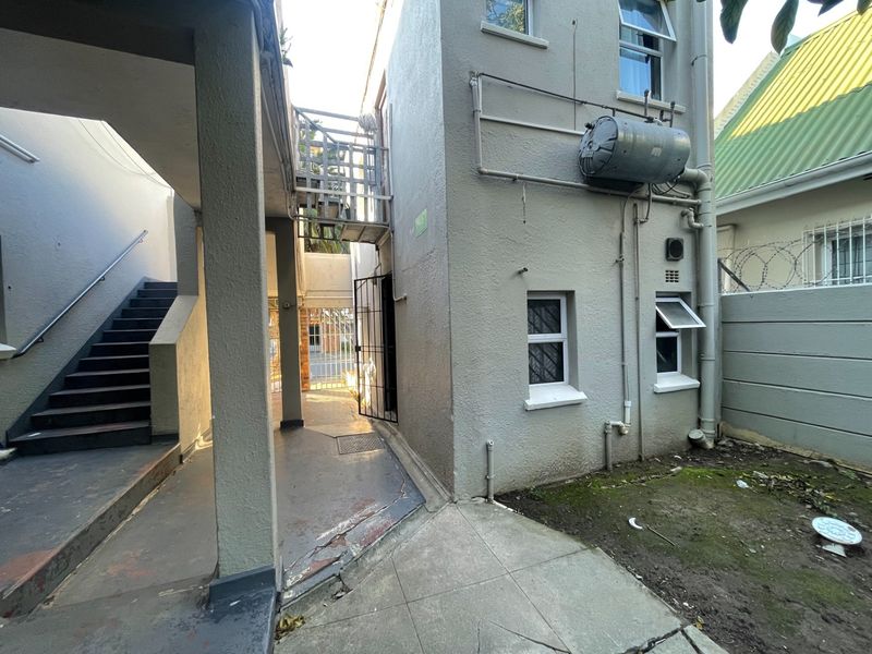 Studio Investment Opportunity in the Heart of Mowbray - Photo 6