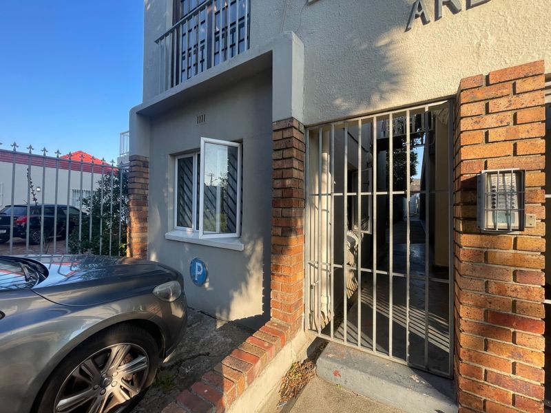 Studio Investment Opportunity in the Heart of Mowbray - Photo 2