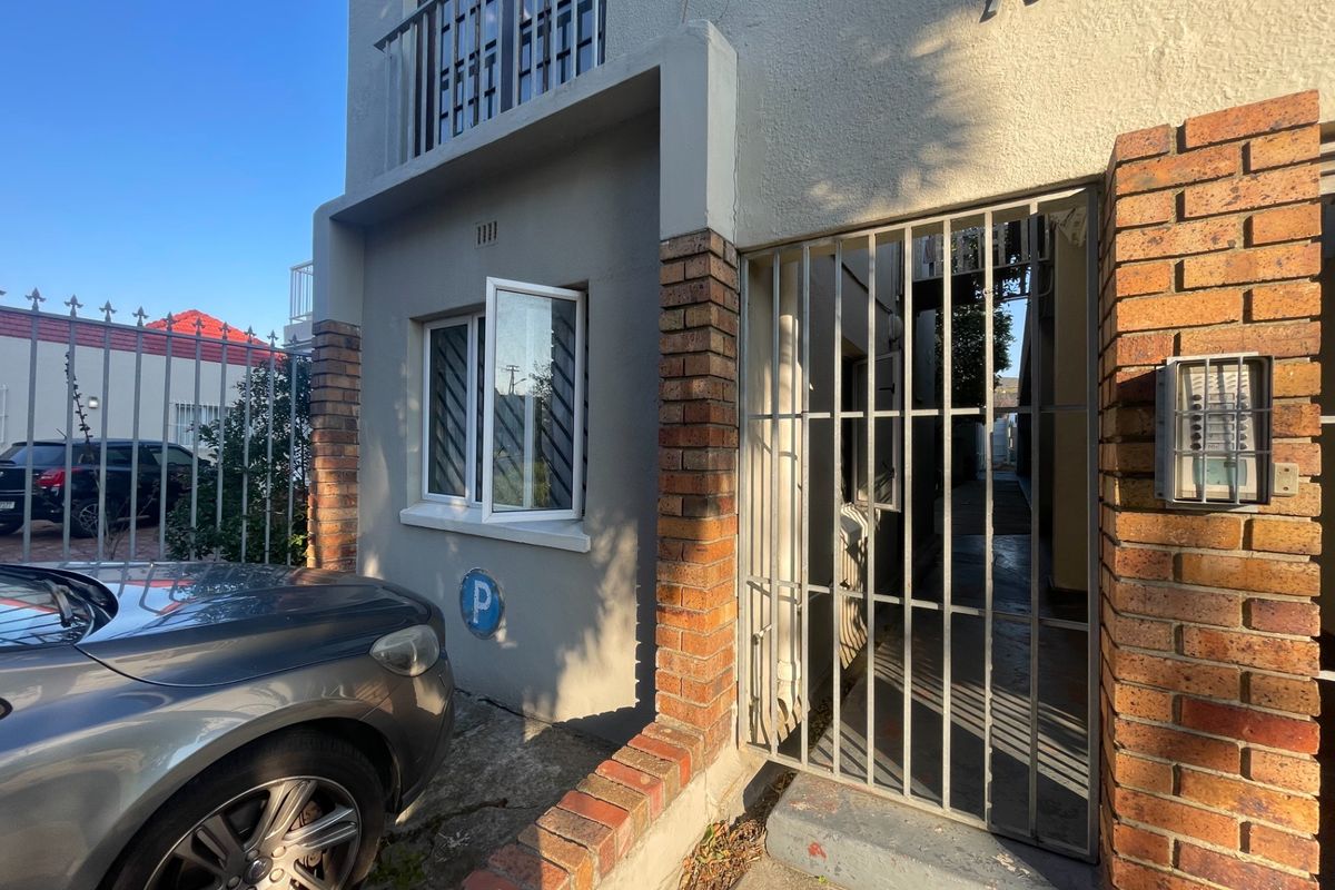 Studio Investment Opportunity in the Heart of Mowbray - Photo 2