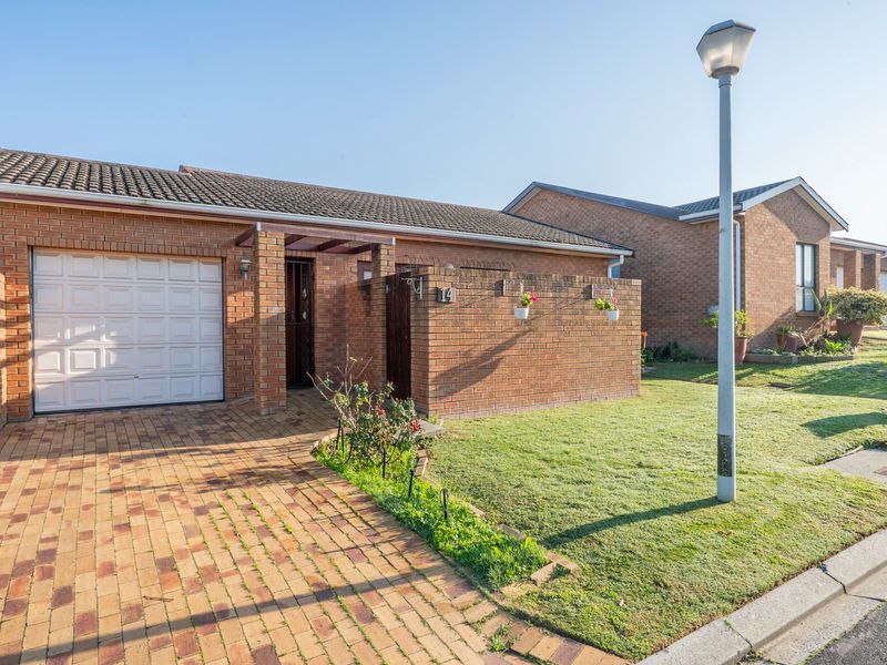 House For Sale in Durbanville Central, Durbanville - Photo 1