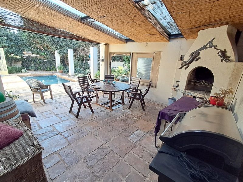 4 Bedroom House For Sale in Doringkloof Centurion Gauteng - Photo 1