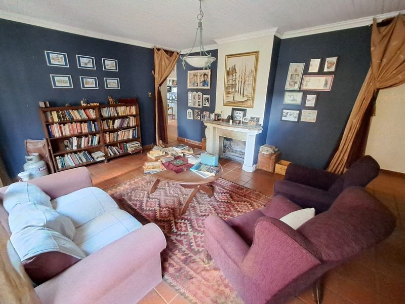 4 Bedroom House For Sale in Doringkloof Centurion Gauteng - Photo 2