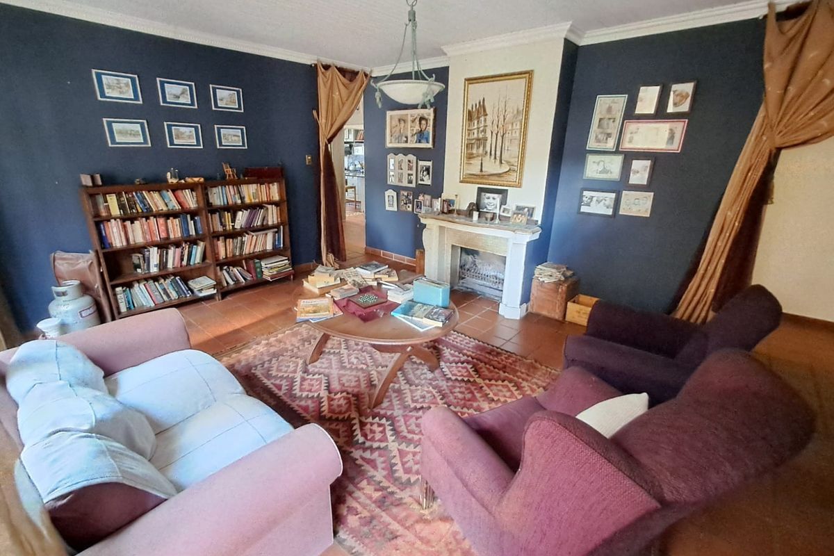 4 Bedroom House For Sale in Doringkloof Centurion Gauteng - Photo 2
