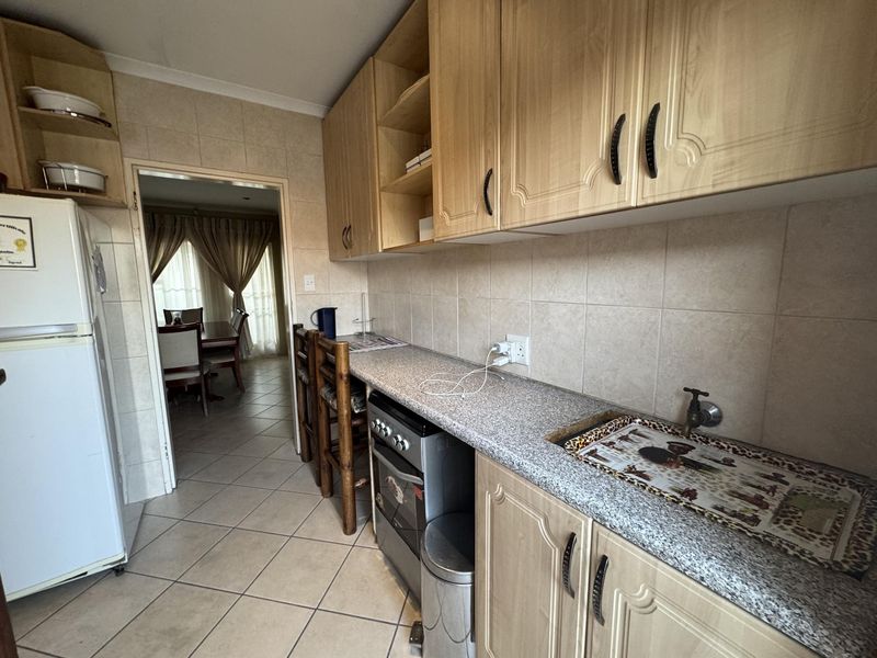 House For Sale in Witpoortjie, Roodepoort - Photo 1