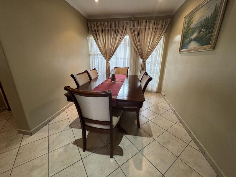 House For Sale in Witpoortjie, Roodepoort - Photo 5