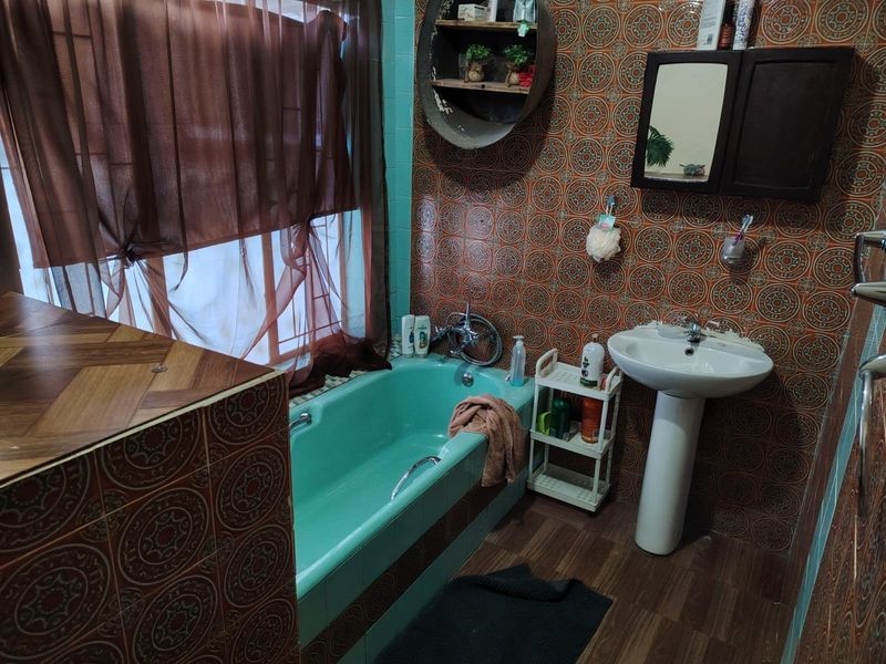 3 Bedroom House for Sale - Photo 8