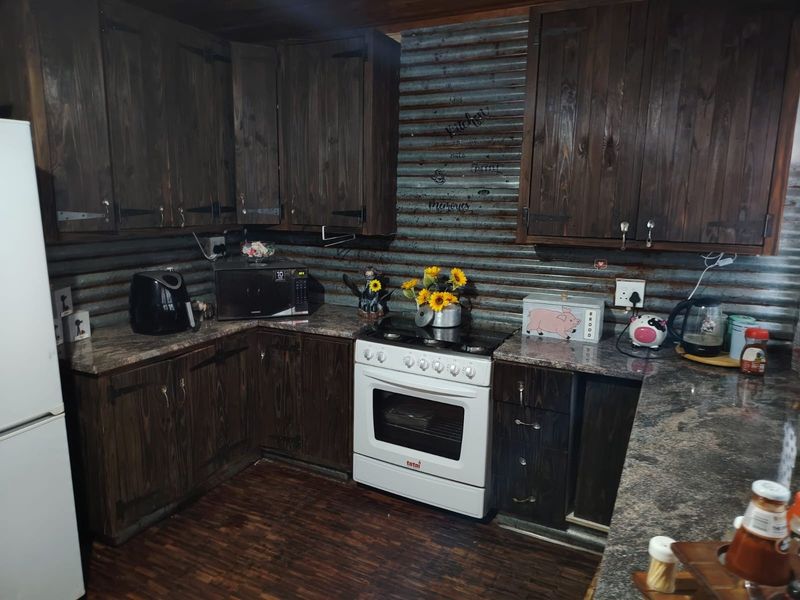 3 Bedroom House for Sale - Photo 9