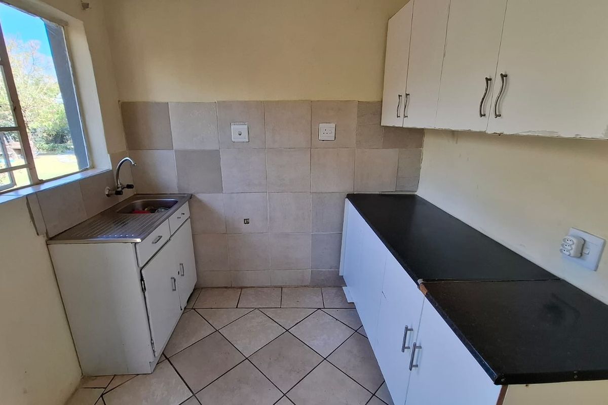 Cottage To Rent in President Park, Midrand - Photo 2