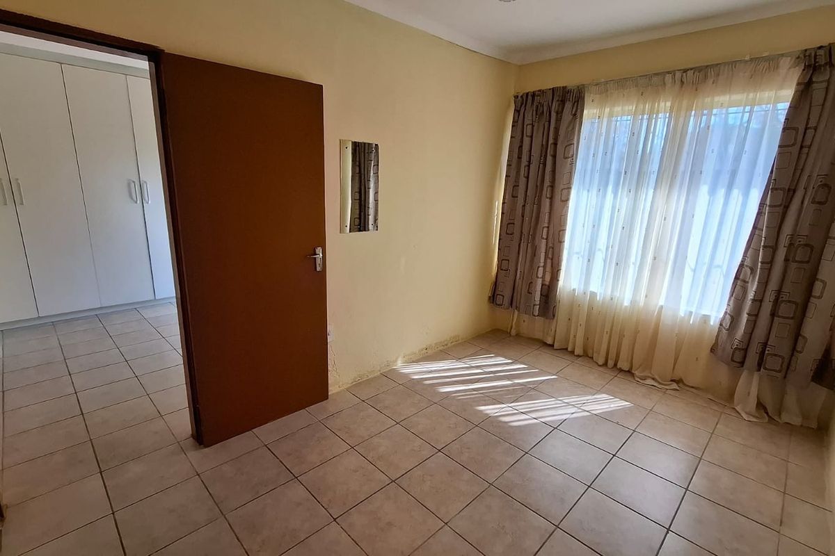 Cottage To Rent in President Park, Midrand - Photo 4
