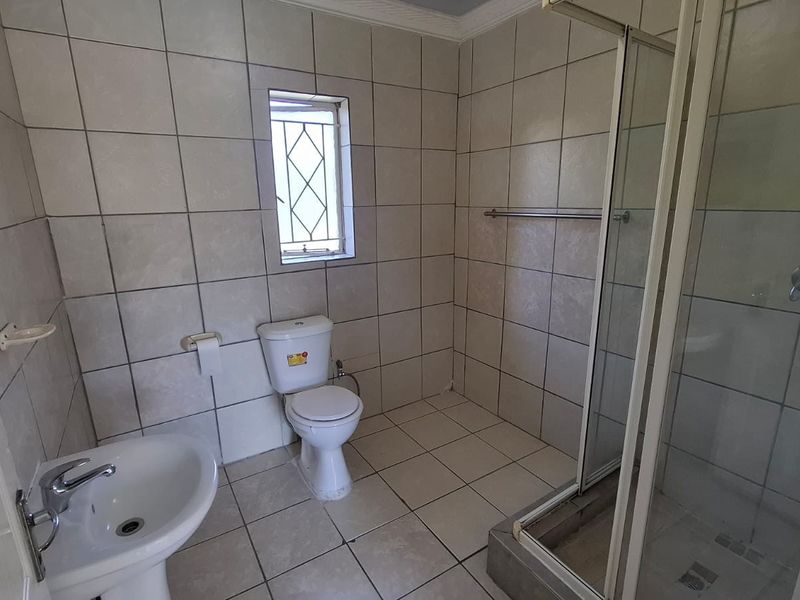 Cottage To Rent in President Park, Midrand - Photo 10
