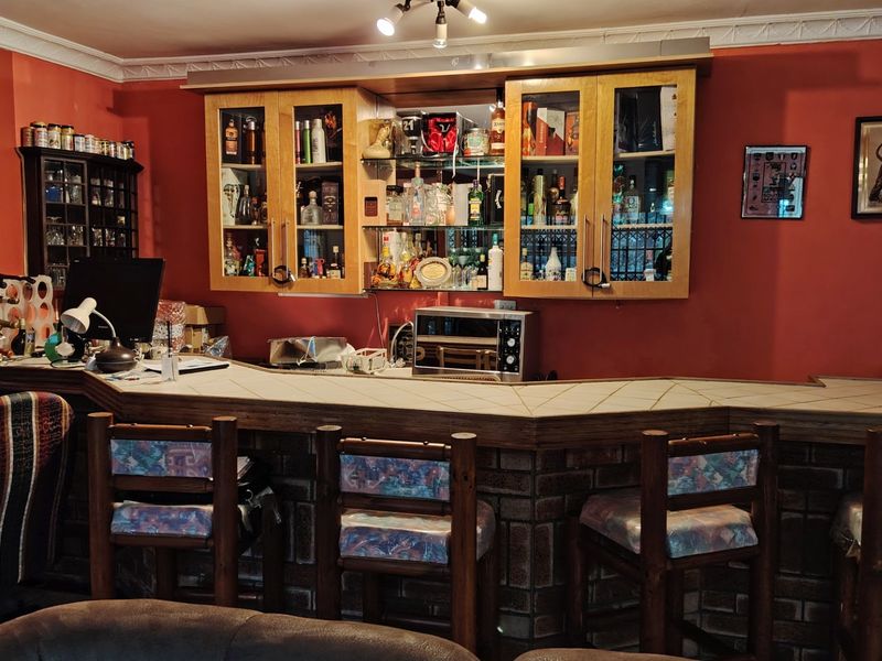 Deceptively magnificent 4 bedroom home - Photo 10