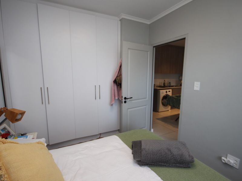Ground Floor Apartment - Pet Friendly - Sonstraal Heights - Photo 9