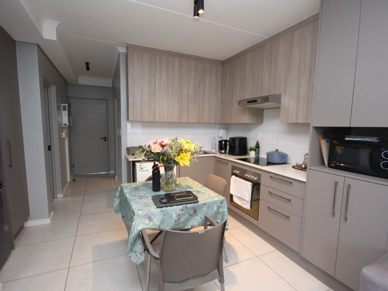 Ground Floor Apartment - Pet Friendly - Sonstraal Heights - Photo 1